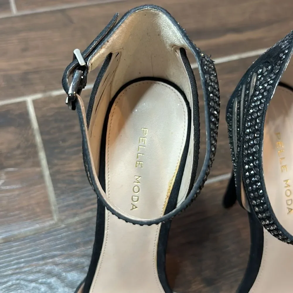 Pelle Moda Black Heels Sz 7.5 NWT